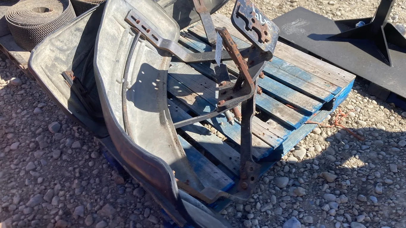 John Deere 7810 Front Fenders