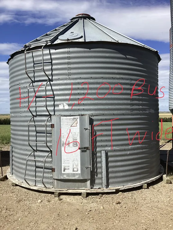**OFF SITE** 1200bu Grain Bin