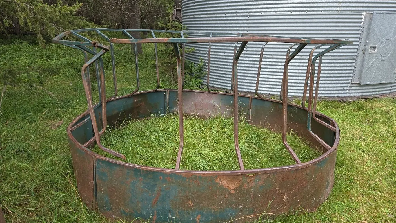 **OFFSITE** Single Round Bale Feeder