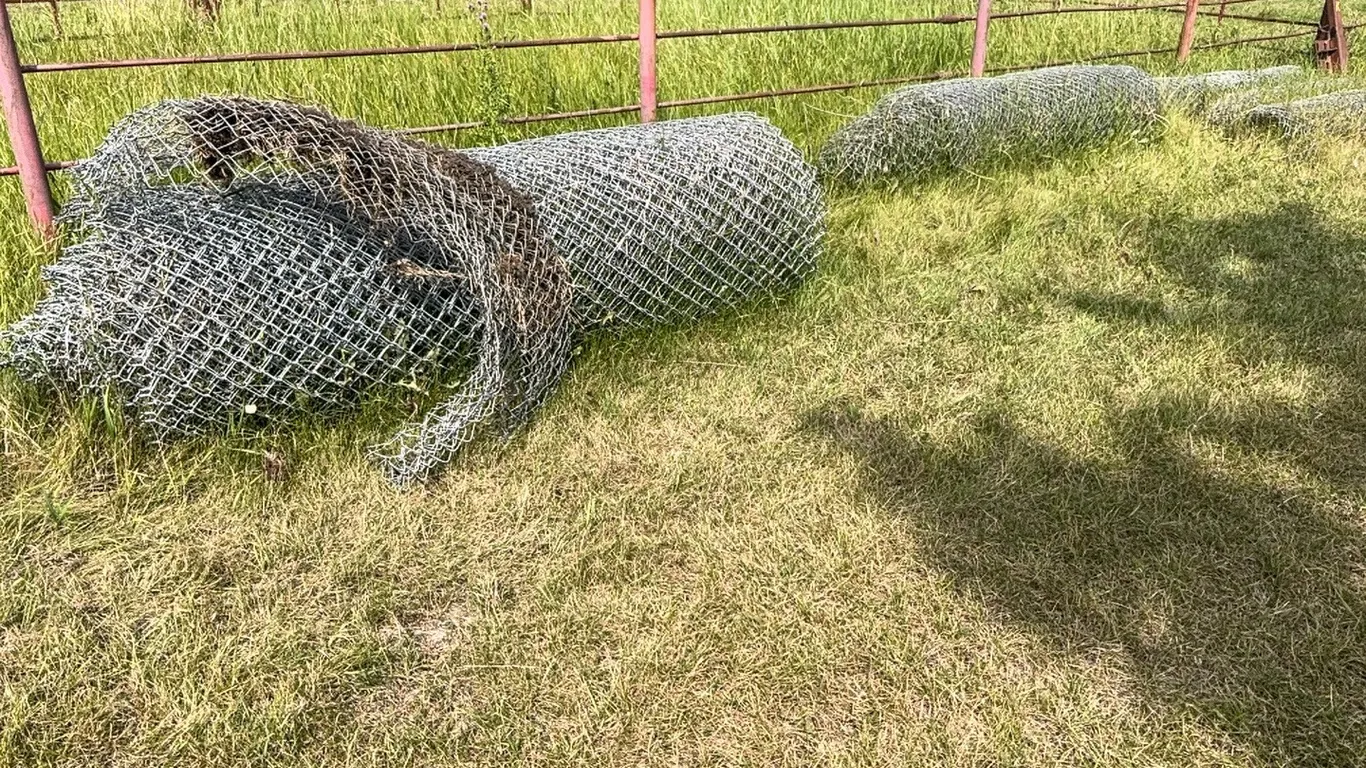 **OFF SITE** Approx. (5) Rolls of Various Chain Link Fence