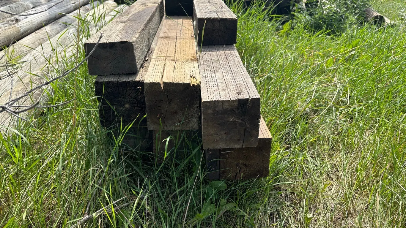 **OFF SITE** Approx. (9) Pieces of Assorted 6 x 6" & 6 x 8" by 8' Used Fence Posts and Rails