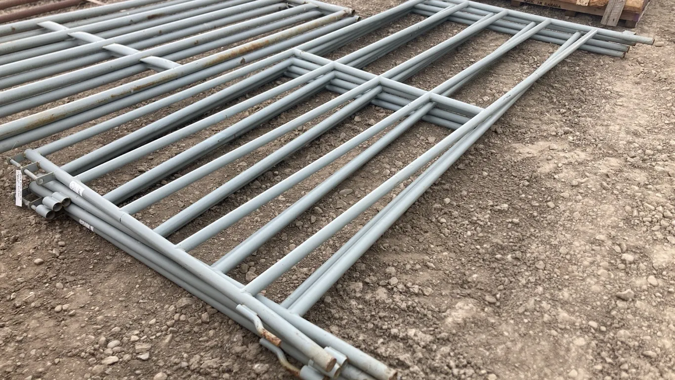 (4) 10' 2W 5 Bar Panels 5' Tall