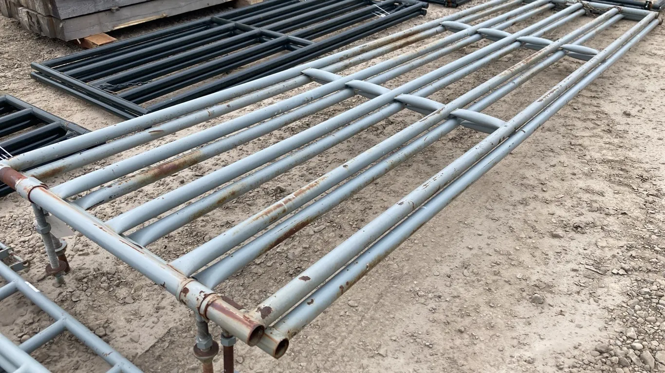 (2) 16' 5 Bar 2W Swinging Gate 4' Tall