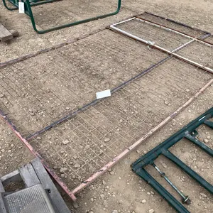 (1) 10' Kennel Panel with Gate