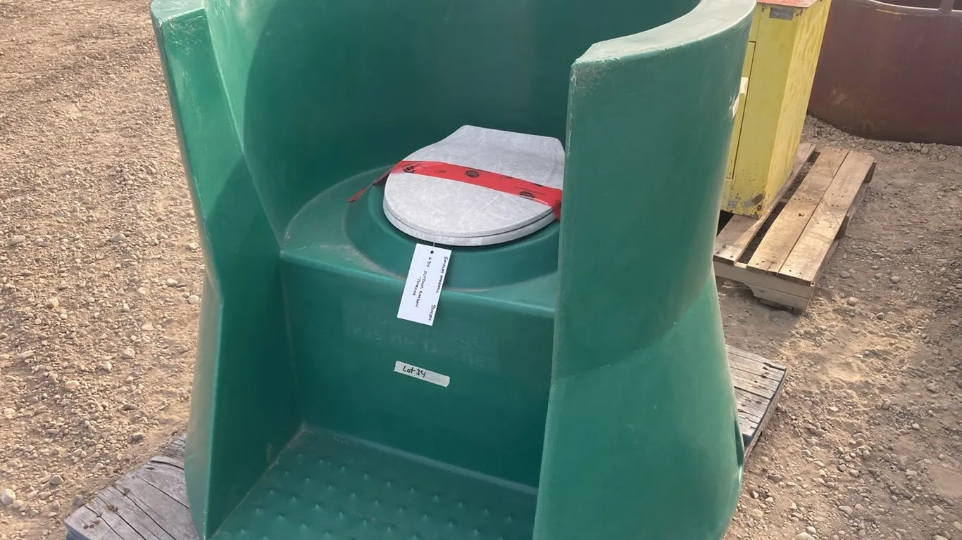 Environmental Outdoor "Garden Throne"
