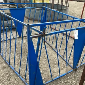 Hay Feeder for Small Animals