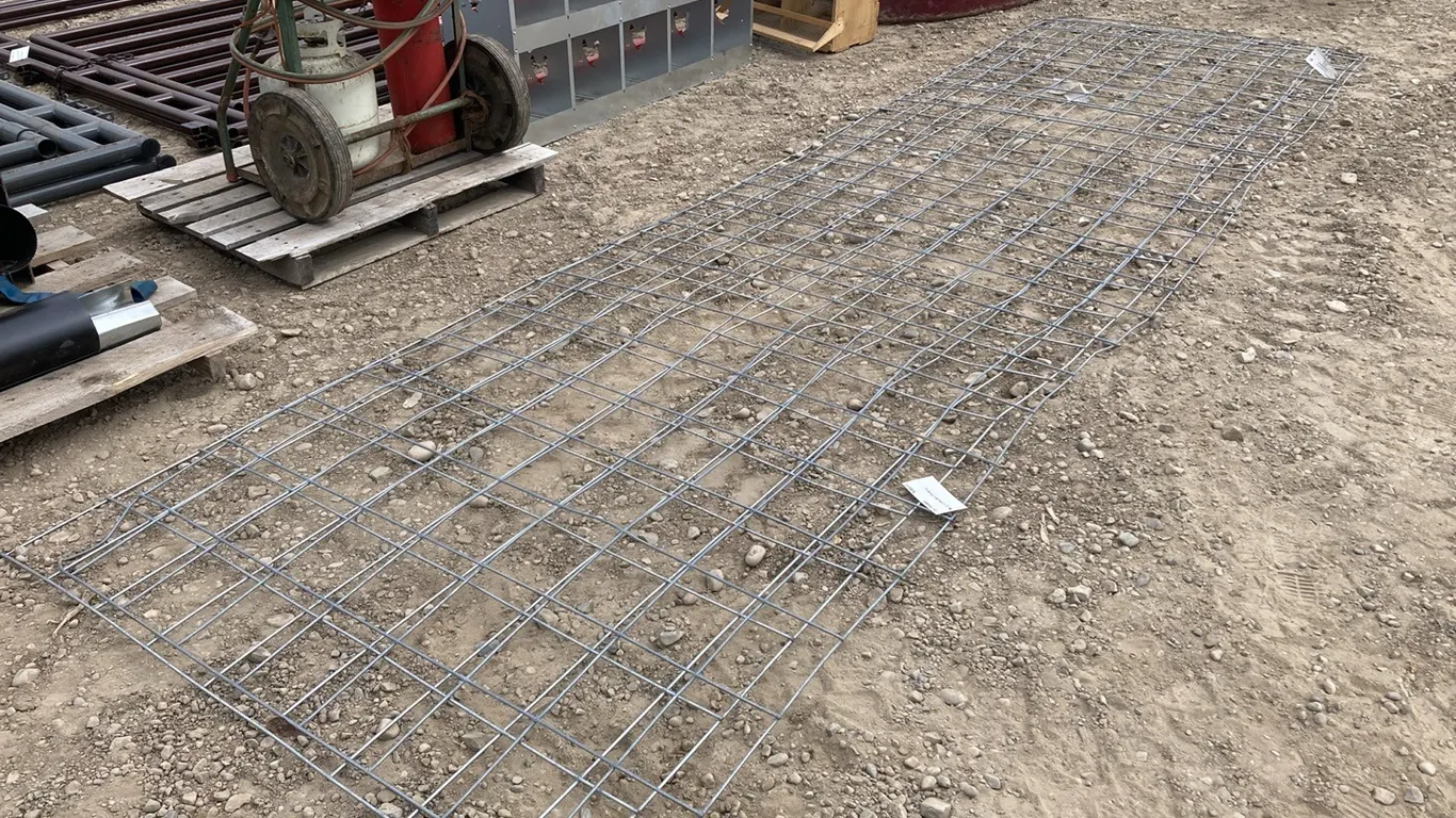 (2) Garden Panels