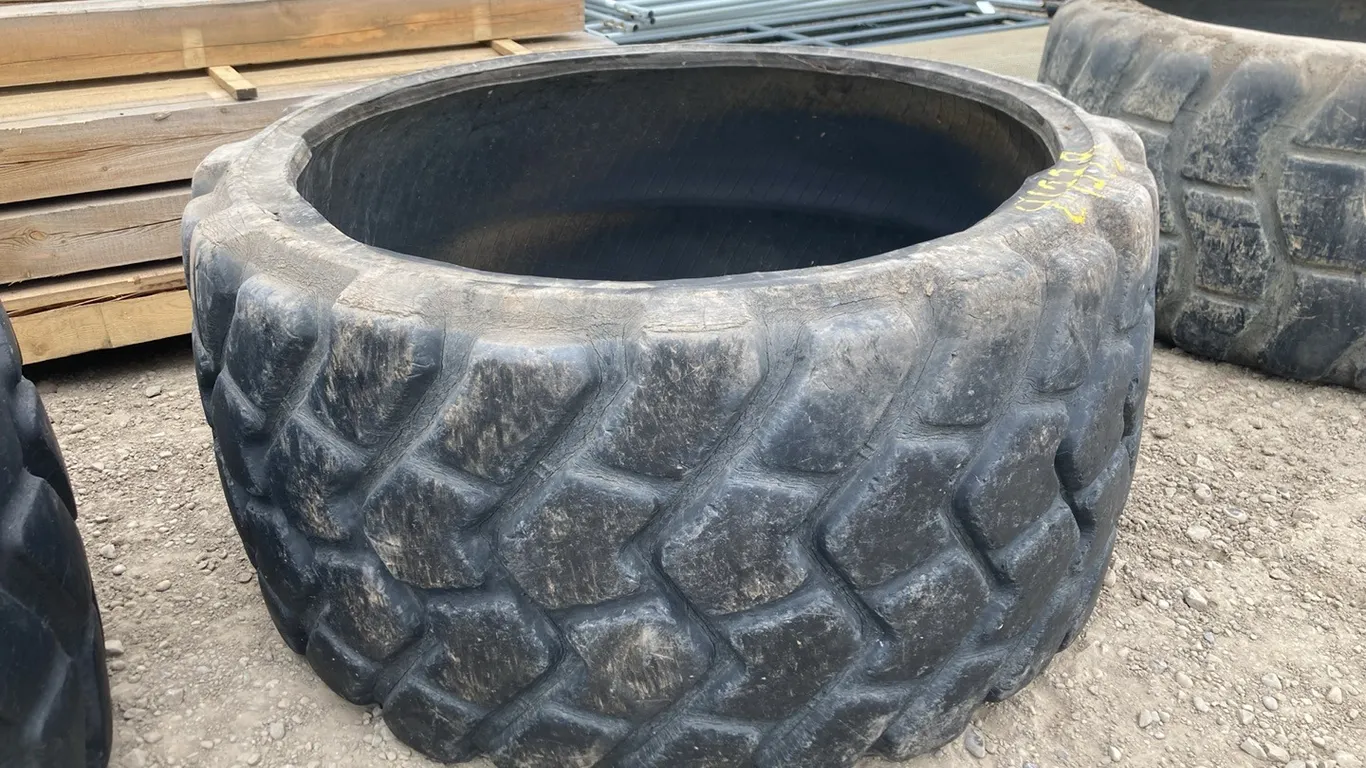 Tractor Tire Feeder