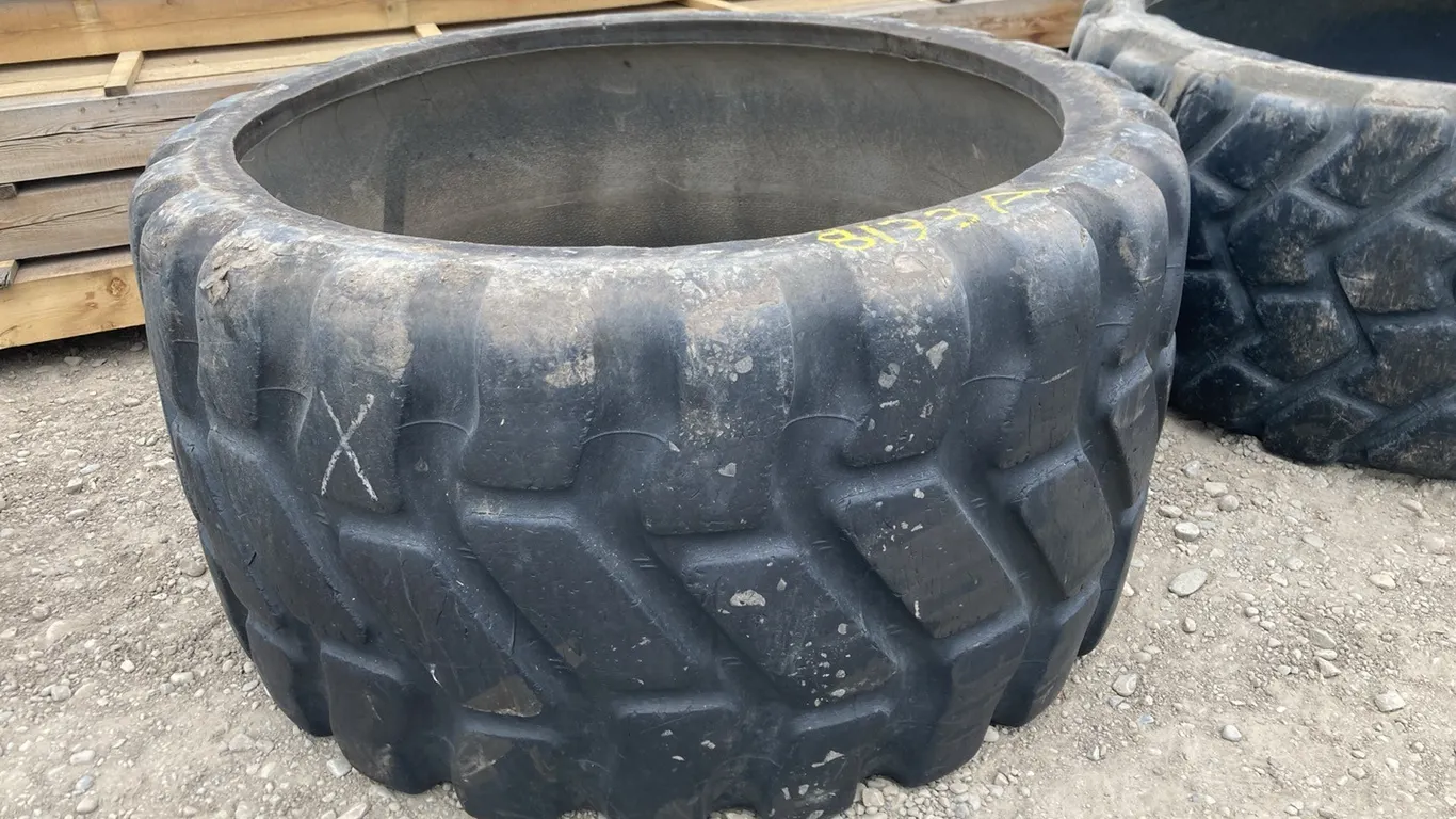 Tractor Tire Feeder