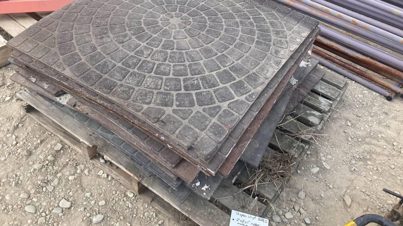 Pallet 2' x 2' x 1" Rubber Matting