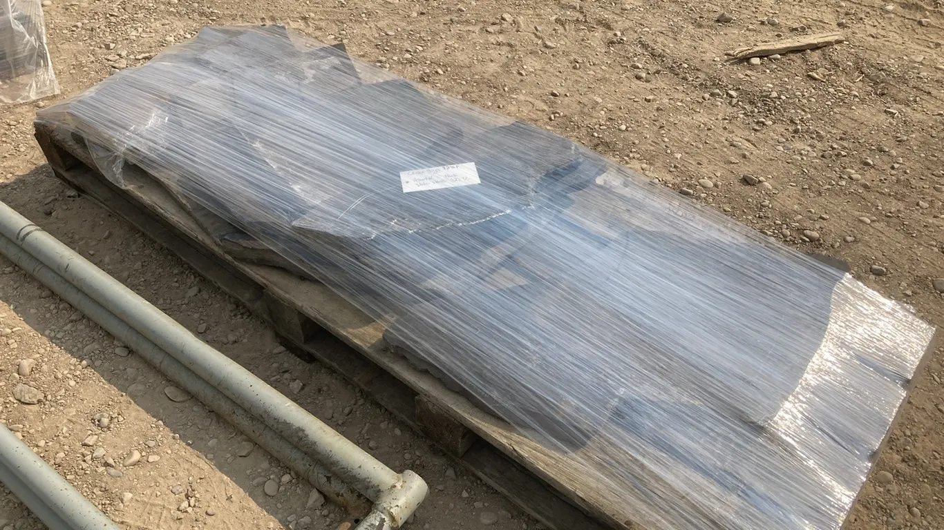(12) Assorted 1" Slate Stones