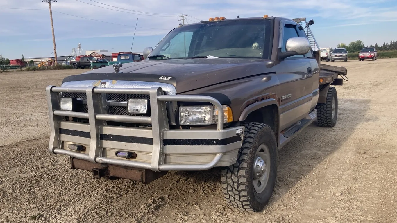 2001 Dodge Ram 2500 Bronze Truck VIN: 1B7KF23731J555600