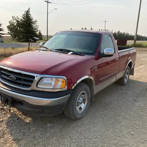 2000 Ford F150 Red Truck VIN: 2FTRF17LXYCA13824