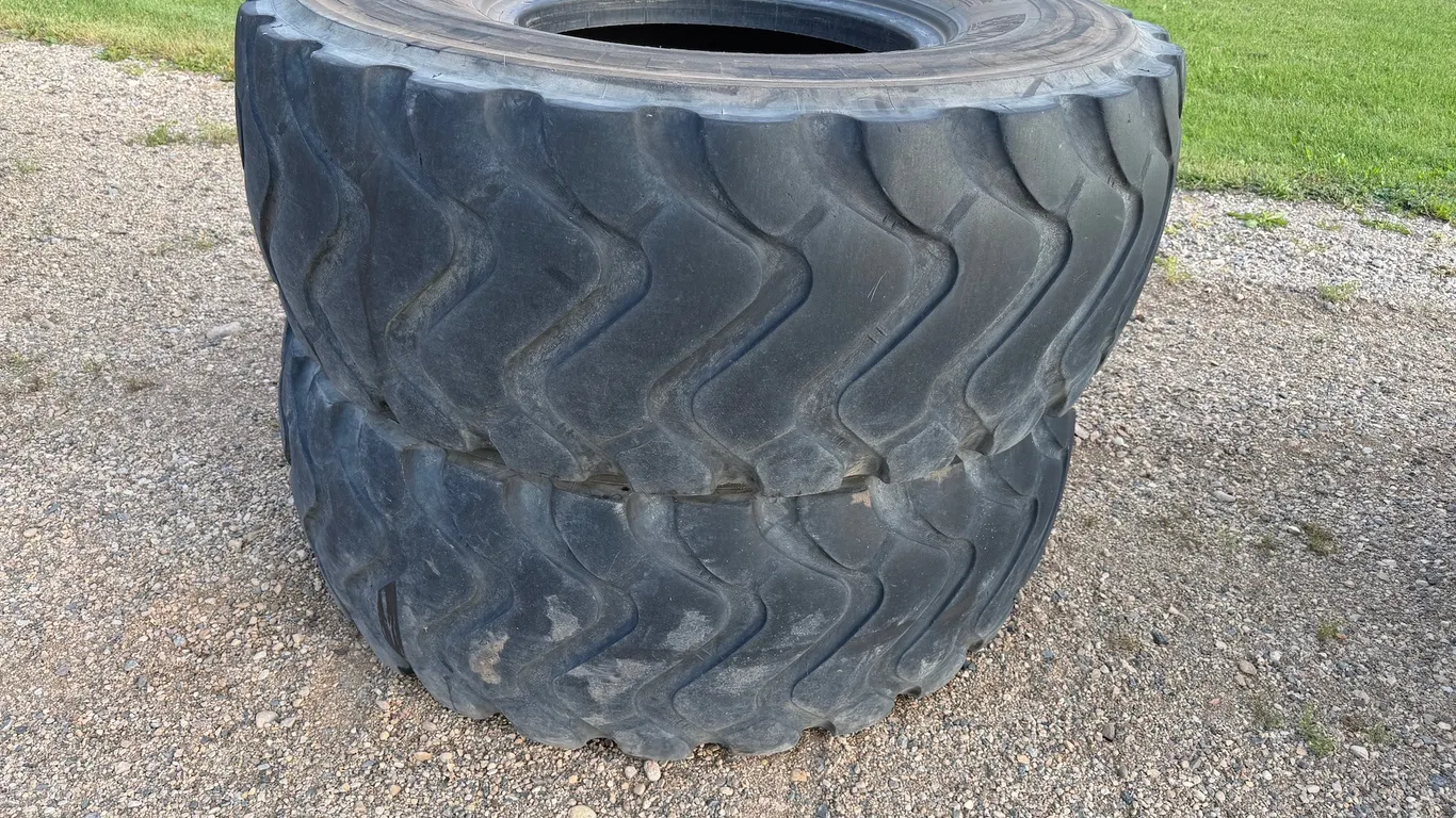 (2) Michelin XHA2 20.5R 25 Loader Tire