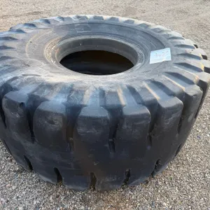 (1) Yokohama 23.5 x 25 Rock Loader Tire