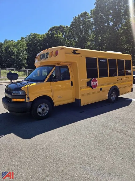 2018 Chevy Express G4500 Mini School Bus