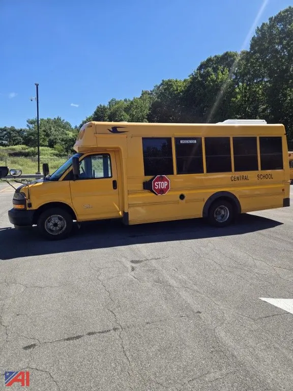2018 Chevy Express G4500 Mini School Bus