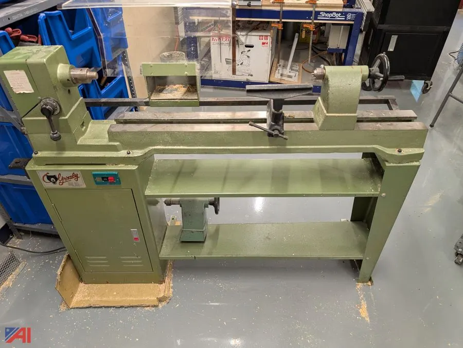 (2) 1992 Grizzly G1495 Wood Lathes