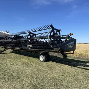2017 MACDON FD75S Flex Draper Header w/ Transport, Shedded