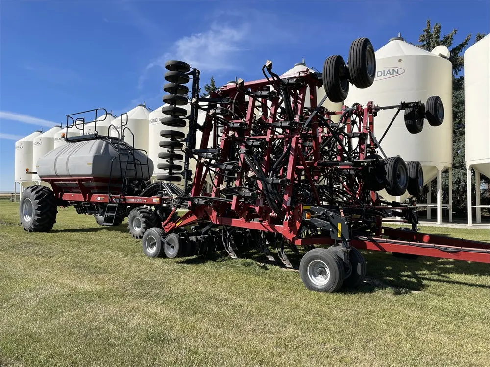 2014 CASE IH FH400 Air Drill w/ 2014 CASE PA3450 Air Cart, 45 Ft., Shedded