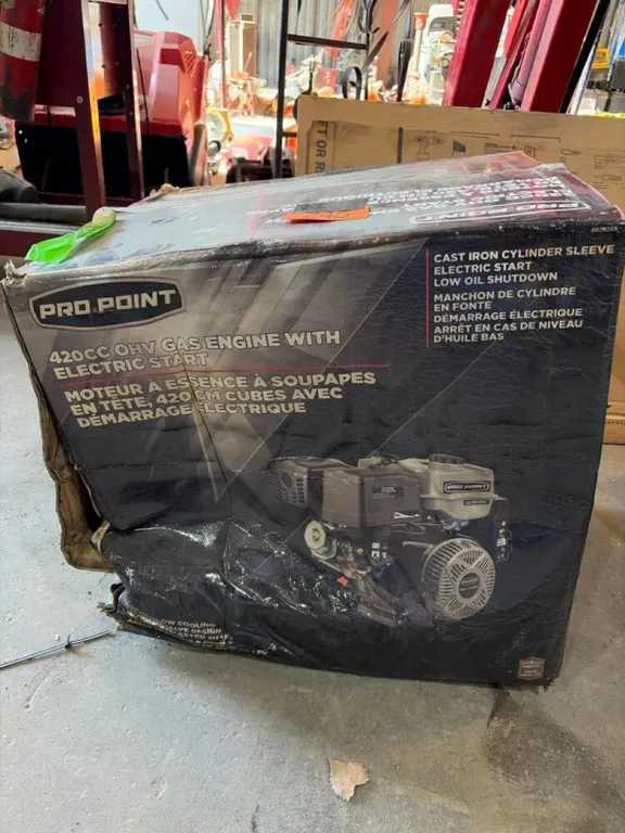 420 CC gas engine with electric start new