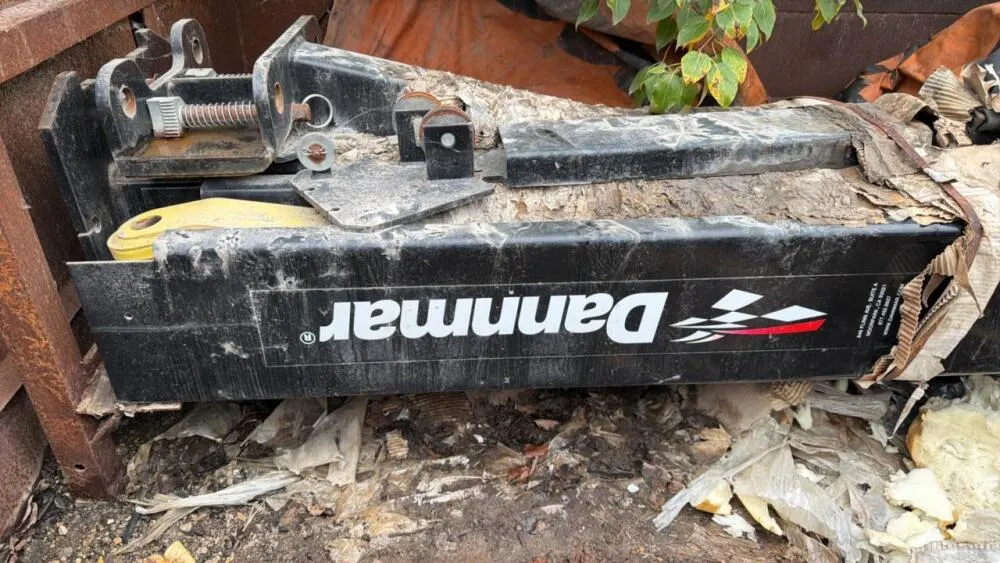 New Danard two post hoist
