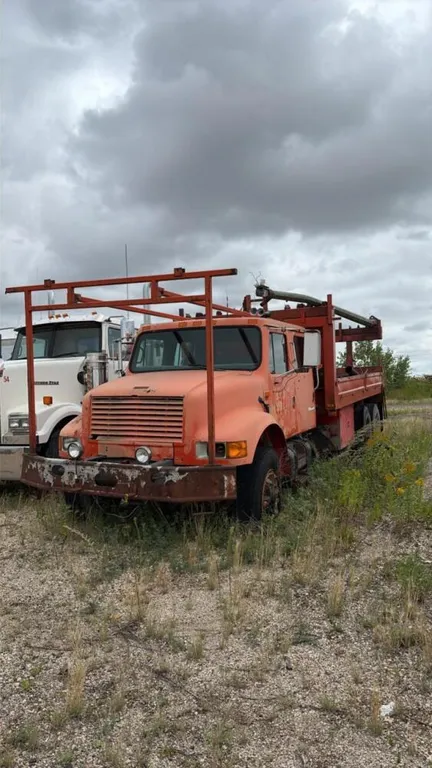 1989 International Railroad truck