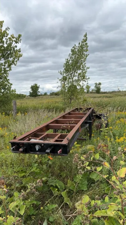 Tandem trailer frame