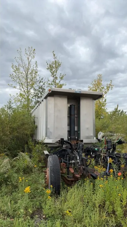Walinga aluminum truck box on partial frame