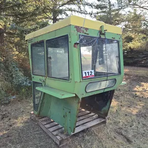 John Deere Tractor Cab
 UNRESERVED