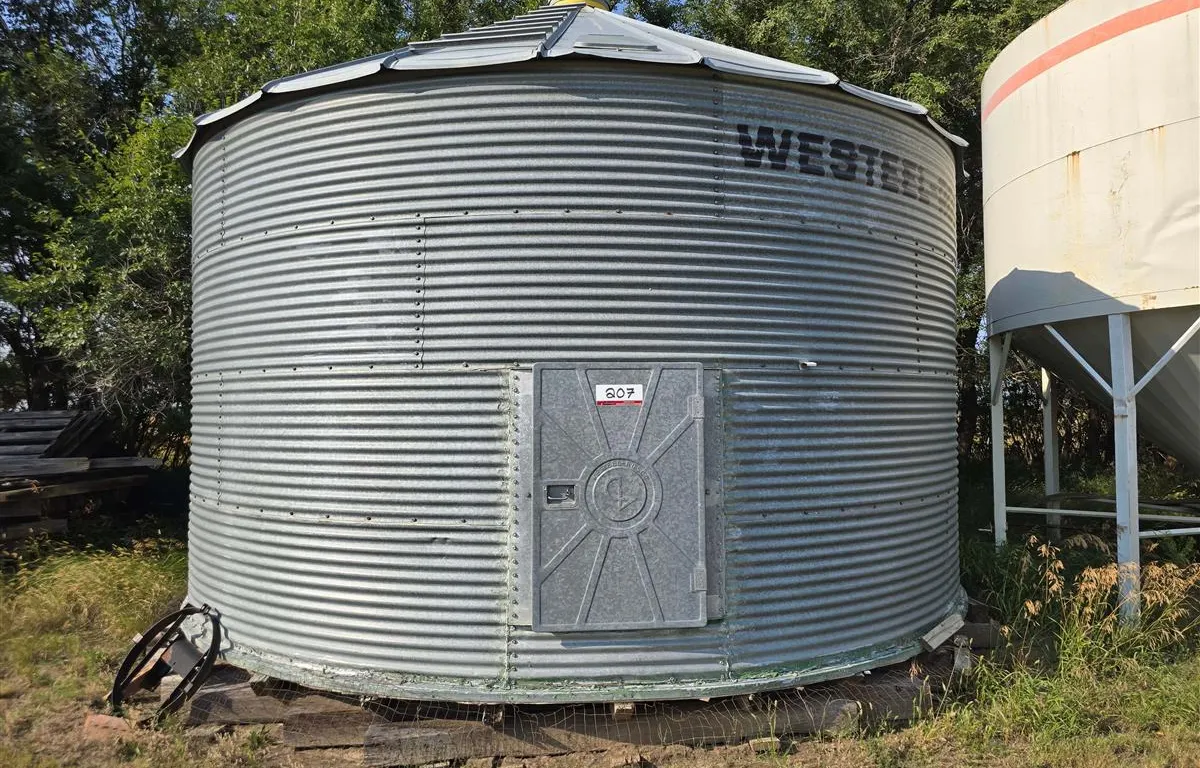 Westeel Flat Bottom Grain Bin
UNRESERVED