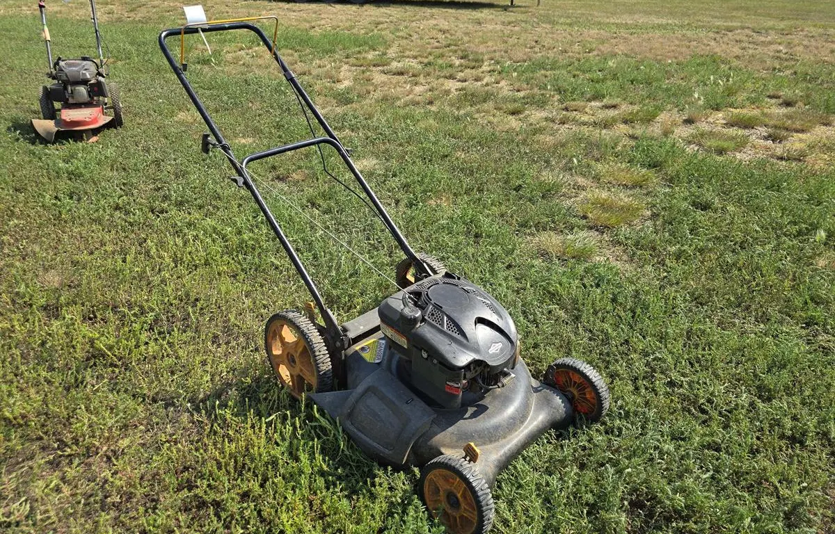 Poulan Pro 21" Push Mower
UNRESERVED