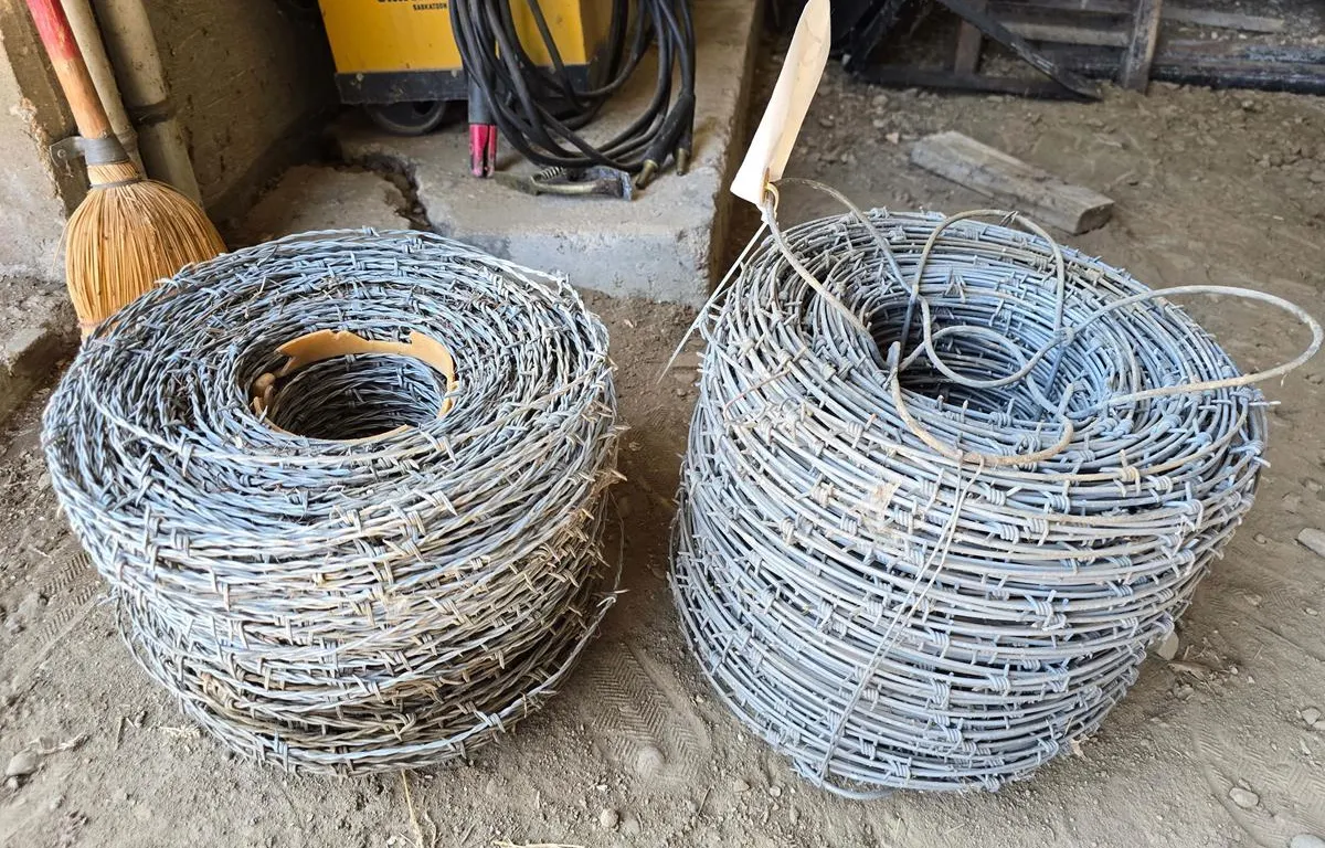 (2) Rolls of Barbed Wire
UNRESERVED