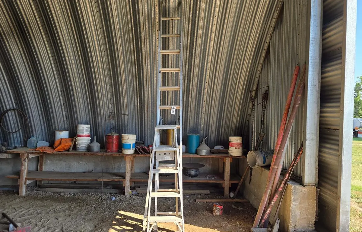 Aluminum Extension Ladder and Step Ladder
UNRESERVED
