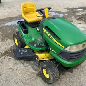 John Deere LA125 Riding Lawn Mower w/ 42" Deck
 UNRESERVED