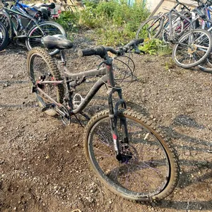 Full-Suspension Mountain Bike
 UNRESERVED