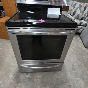 Frigidaire Induction Stove: Stainless Steel, Self-Clean, Convection Bake and Broil