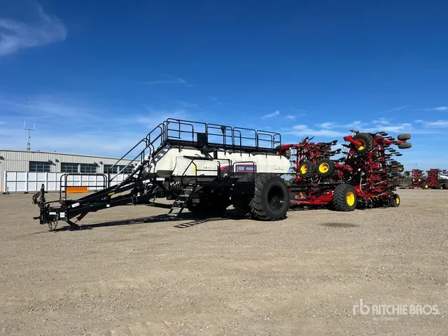 2021 Bourgault 3335 QDA 66 ft Air Drill