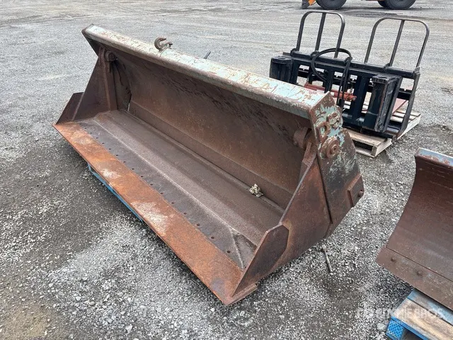 110 in Multi-Purpose Wheel Loader Bucket
