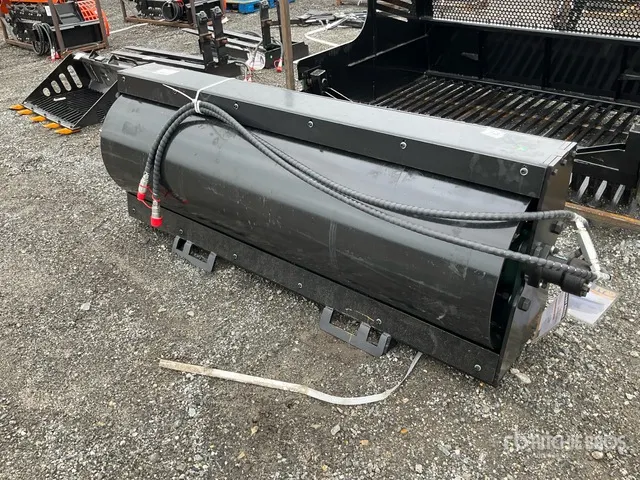 2026 GIYI GY-VR72 72 in Skid Steer Vibratory Roller (Unused)