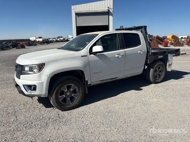 2019 Chevrolet Colorado 4x4 Crew Cab Flatbed Truck