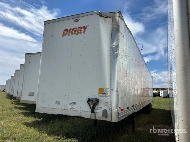 2018 Utility VS2DX 57 ft x 102 in T/A Van Trailer