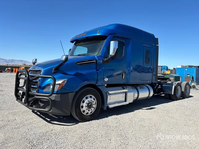 2021 Freightliner Cascadia 126 6x4 T/A Sleeper Truck Tractor