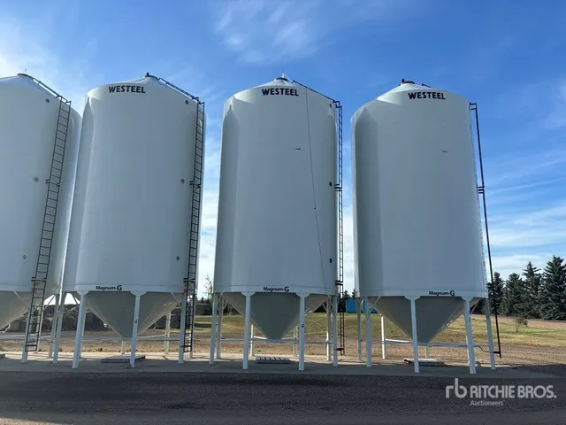 Westeel 1624 +/- 5000 bu Hopper Grain Bin