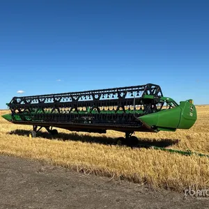 John Deere 635D 35 ft Draper Combine Header