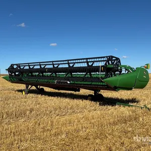 John Deere 635D 35 ft Draper Combine Header