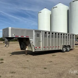 2014 Wilson 24 ft T/A Livestock Trailer