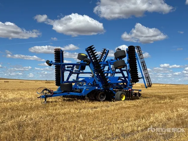 2020 Landoll 7530 35 ft Tandem Disc