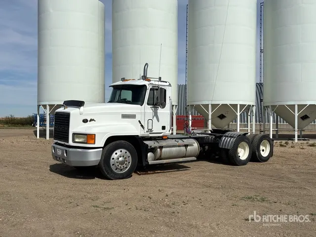 1995 Mack CL613 6x4 T/A Day Cab Truck Tractor