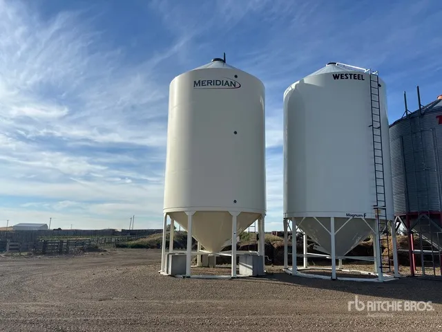 Meridian 1620S D5 +/- 132 ton Fertilizer Hopper Grain Bin